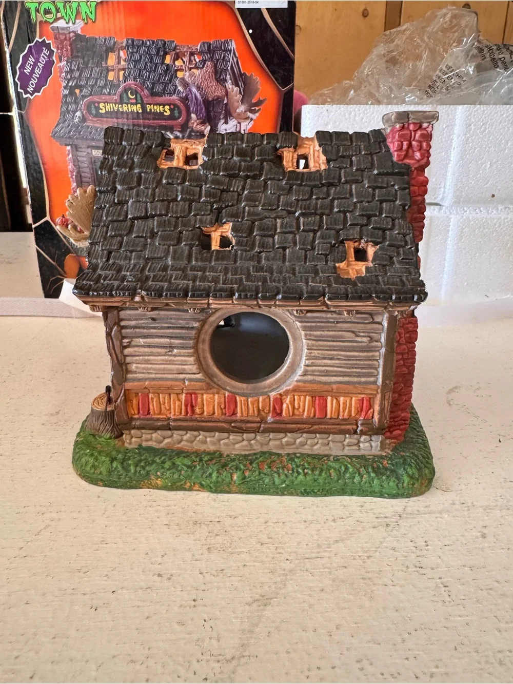 Lemax spookytown piece